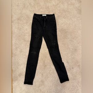 Free People Black Distressed Women’s Skinny Jeans